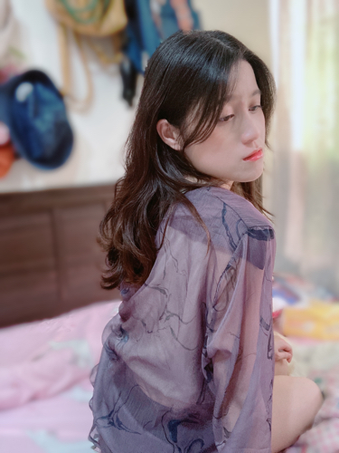 小ㄗ女吱喳不停
