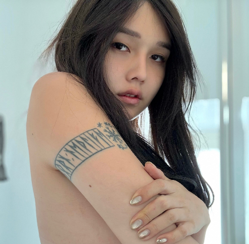 Ada822